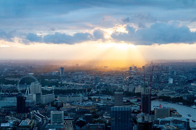 London skyline views Image by Dimitry Anikin from Pixabay 