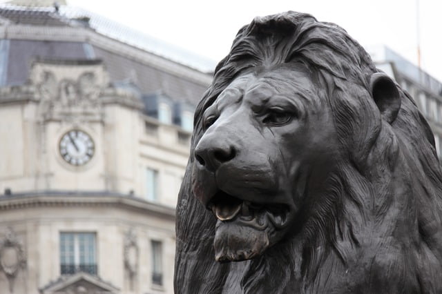 Lion sculpture at Trafalgar Square Image by PublicDomainPictures from Pixabay