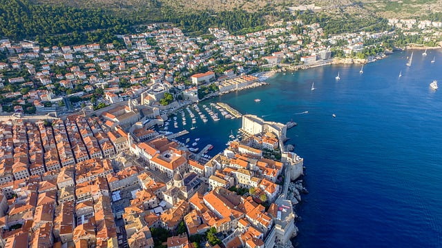 Dubrovnik high vantage point views in Croatia by pixabay user ivanbagic
