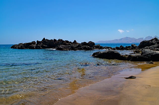 Playa del Carmen beach views by pixabay user lapping