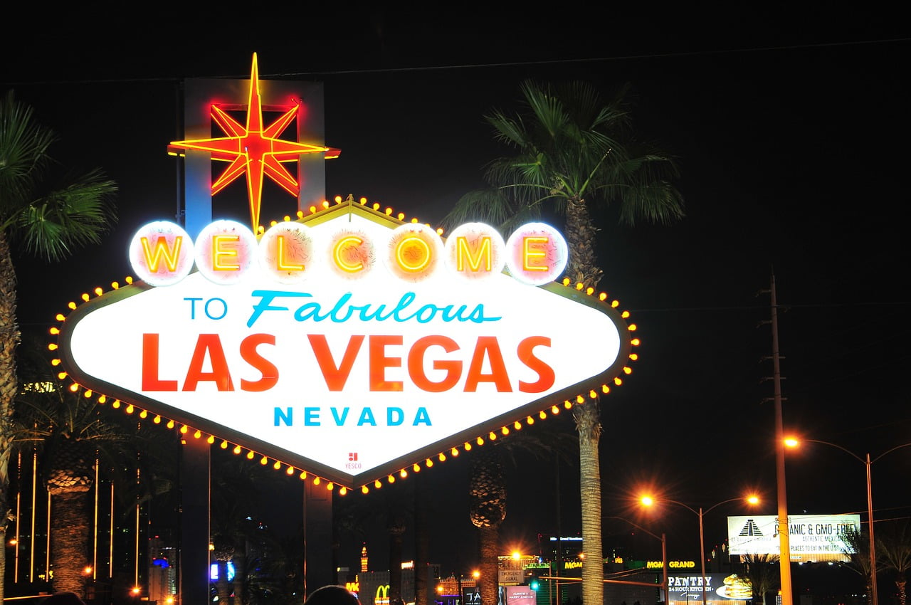 Weekend in Las Vegas Nevada signboard at night for pixabay user tookapic